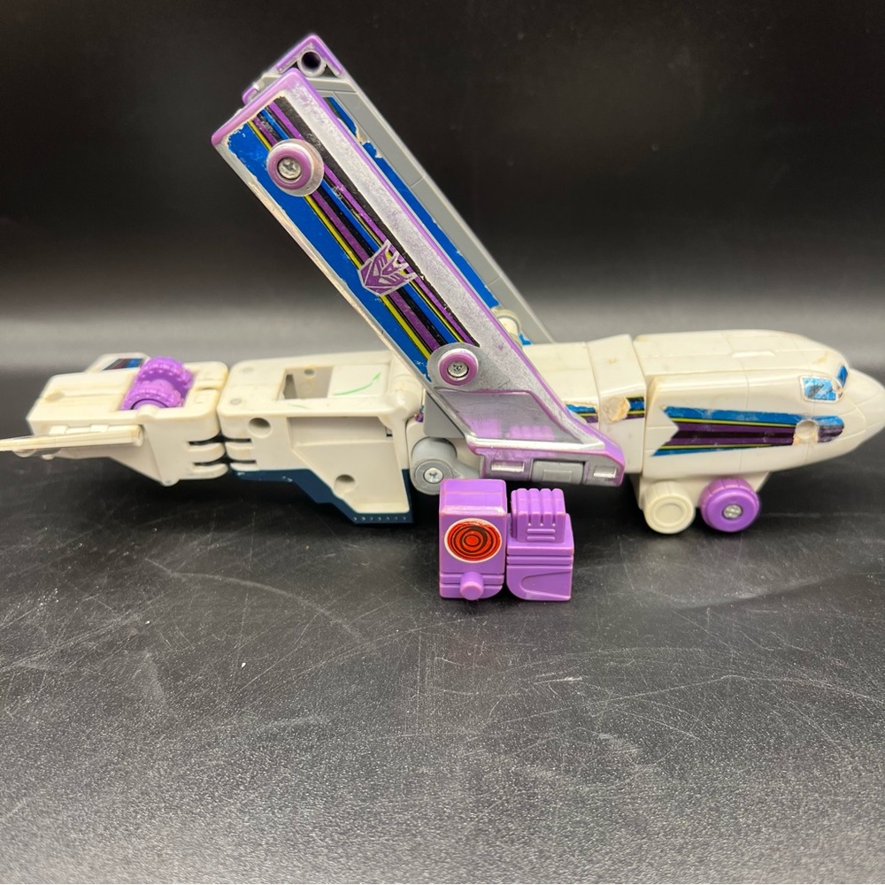 Octane Original Transformer G1 1980s (triple changer) pre owned Hasbro "As Is" - Picture 3 of 6